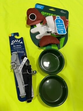 5 Pieces Cat set. 2 Cat Collars w belts, 2 Green Ceramic Bowls, n Plush Fish Toy